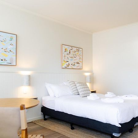 Port Broughton Hotel Bagian luar foto