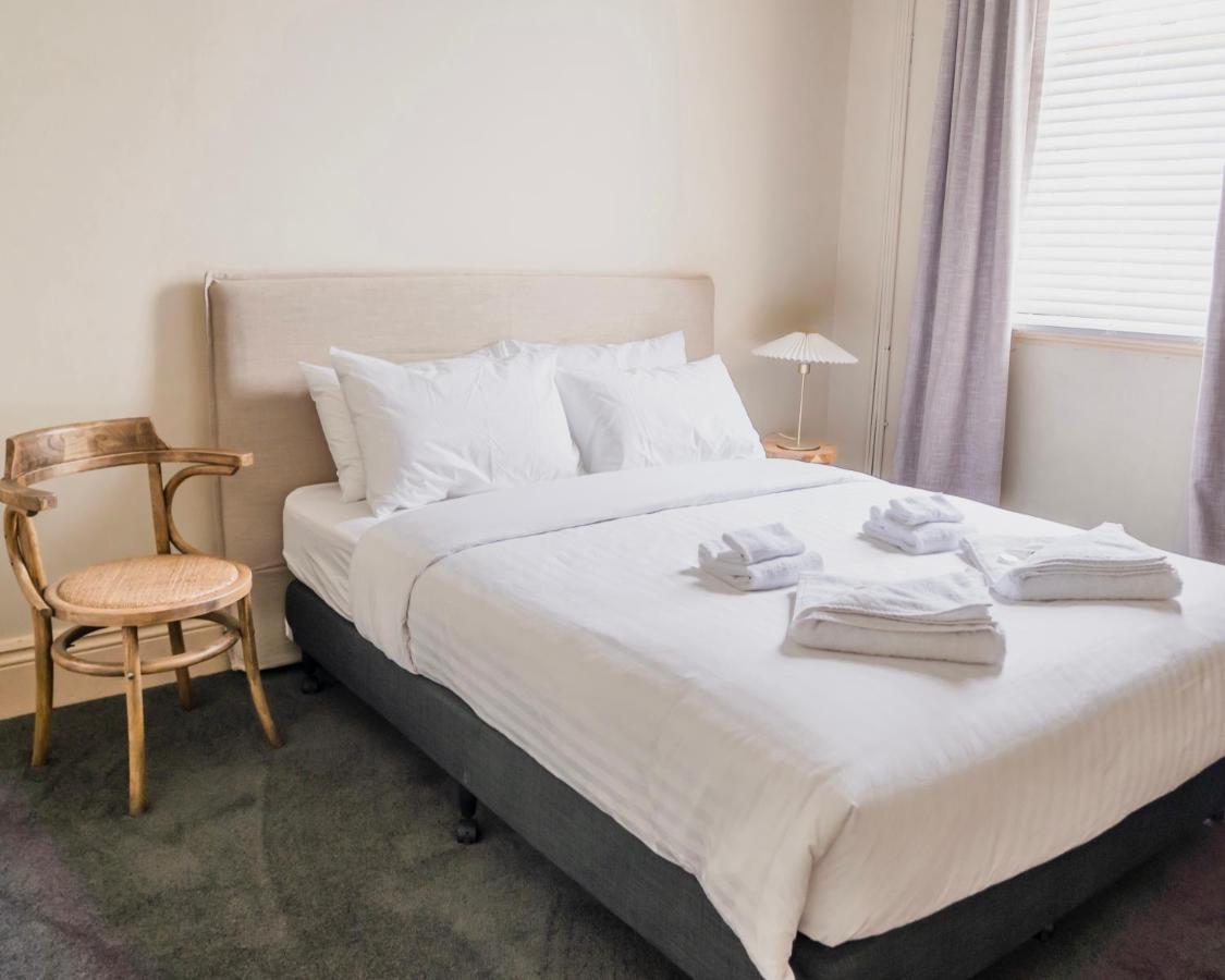 Port Broughton Hotel Bagian luar foto