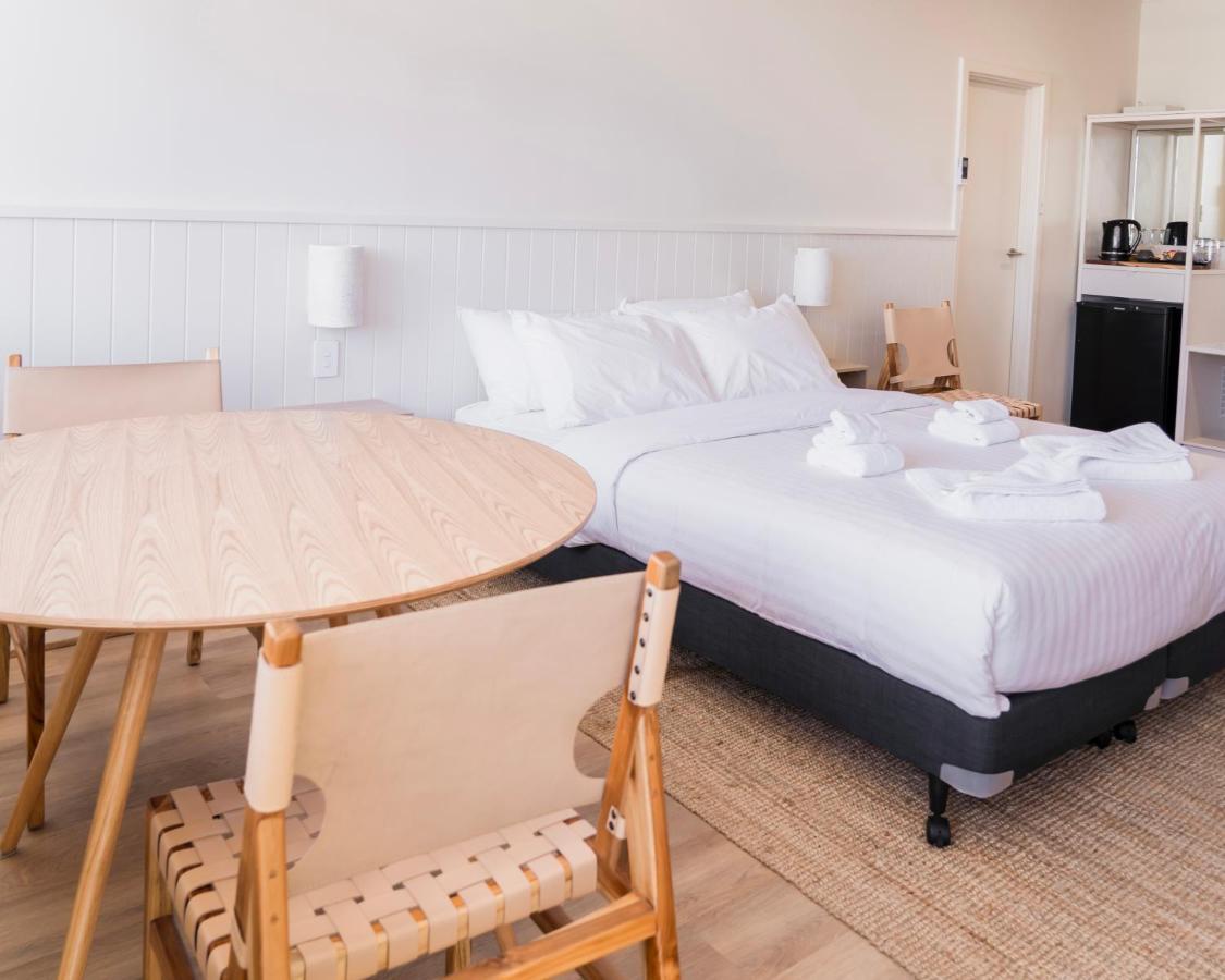 Port Broughton Hotel Bagian luar foto